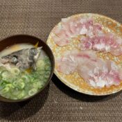 魚のあら汁とお刺身