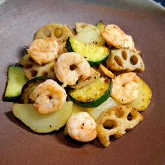 エビと野菜のガーリック炒め