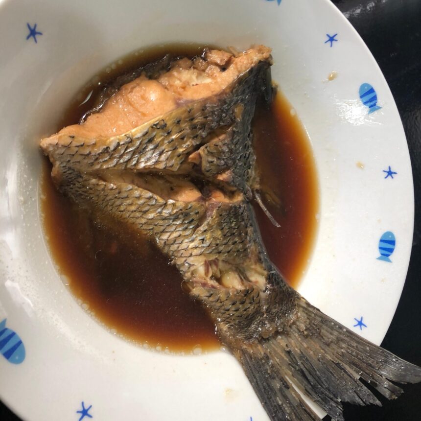 味しみしみ天然ダイの煮付け